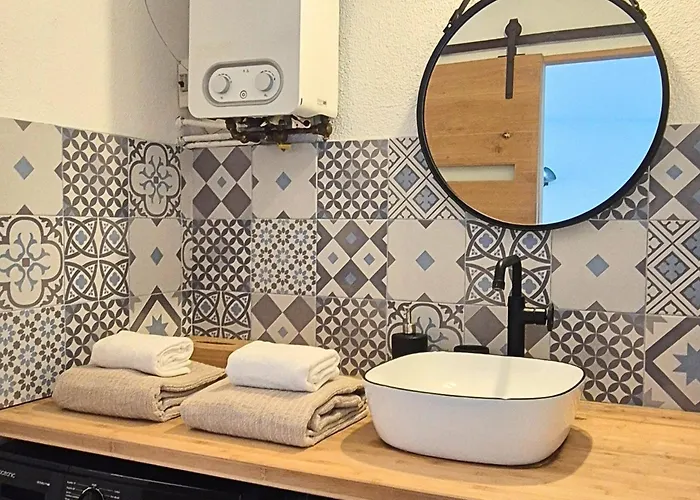 Apartamento T2 Cozy A 2 Min à Pied Des Plages - Parking Privé *